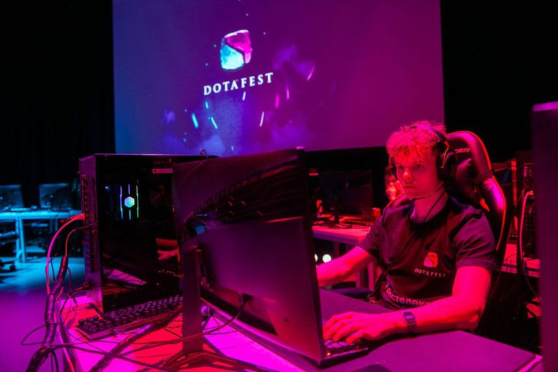 Games, Cosplay, and Pizza at HSE University’s DotaFest